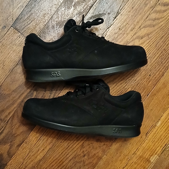 SAS Free Time Women's Black Suede Sneakers Size 8 - Picture 2 of 8